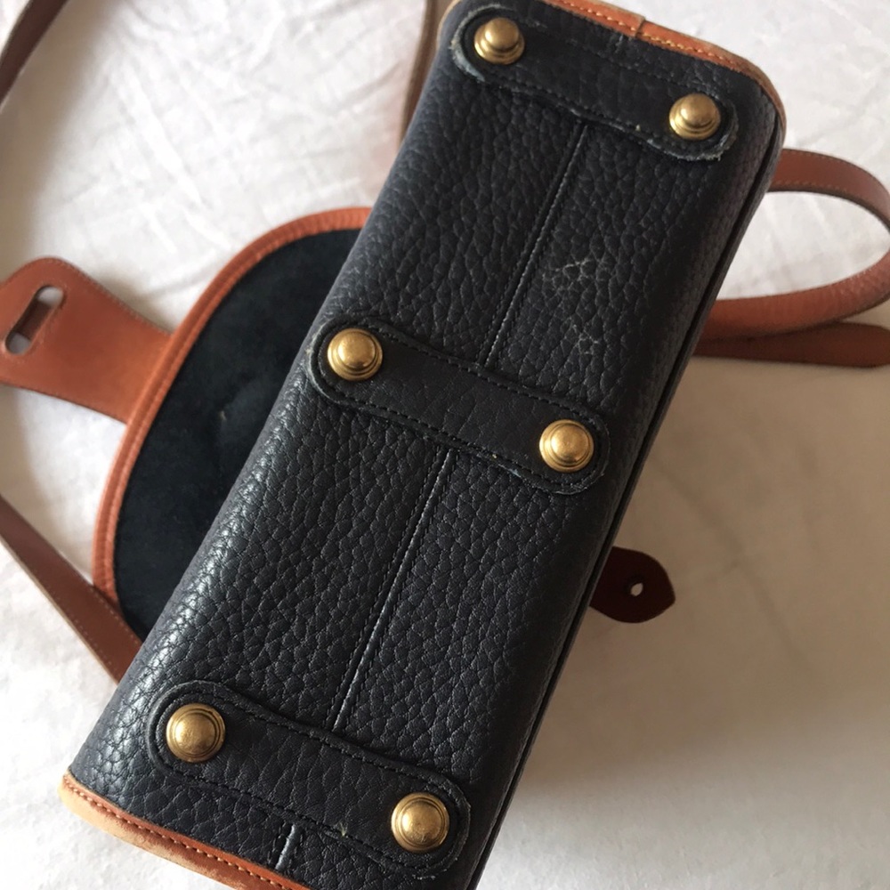 Vintage Dooney and Bourke Navy Leather Crossbody - Picture 7 of 8